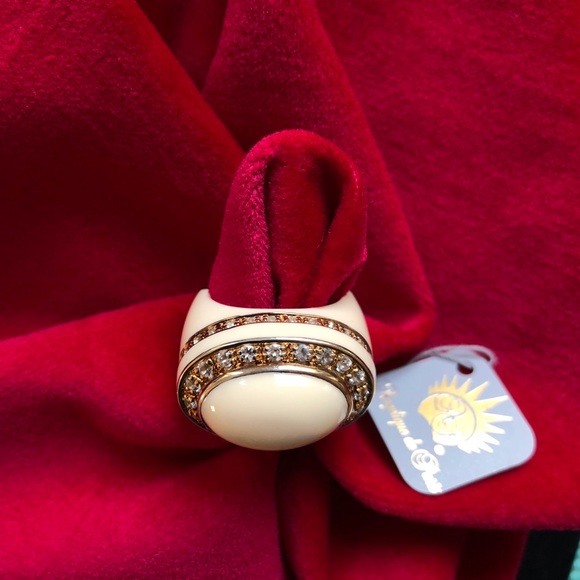 Jewelry - Angelique de Paris Enamel & Crystals Ring. 💜